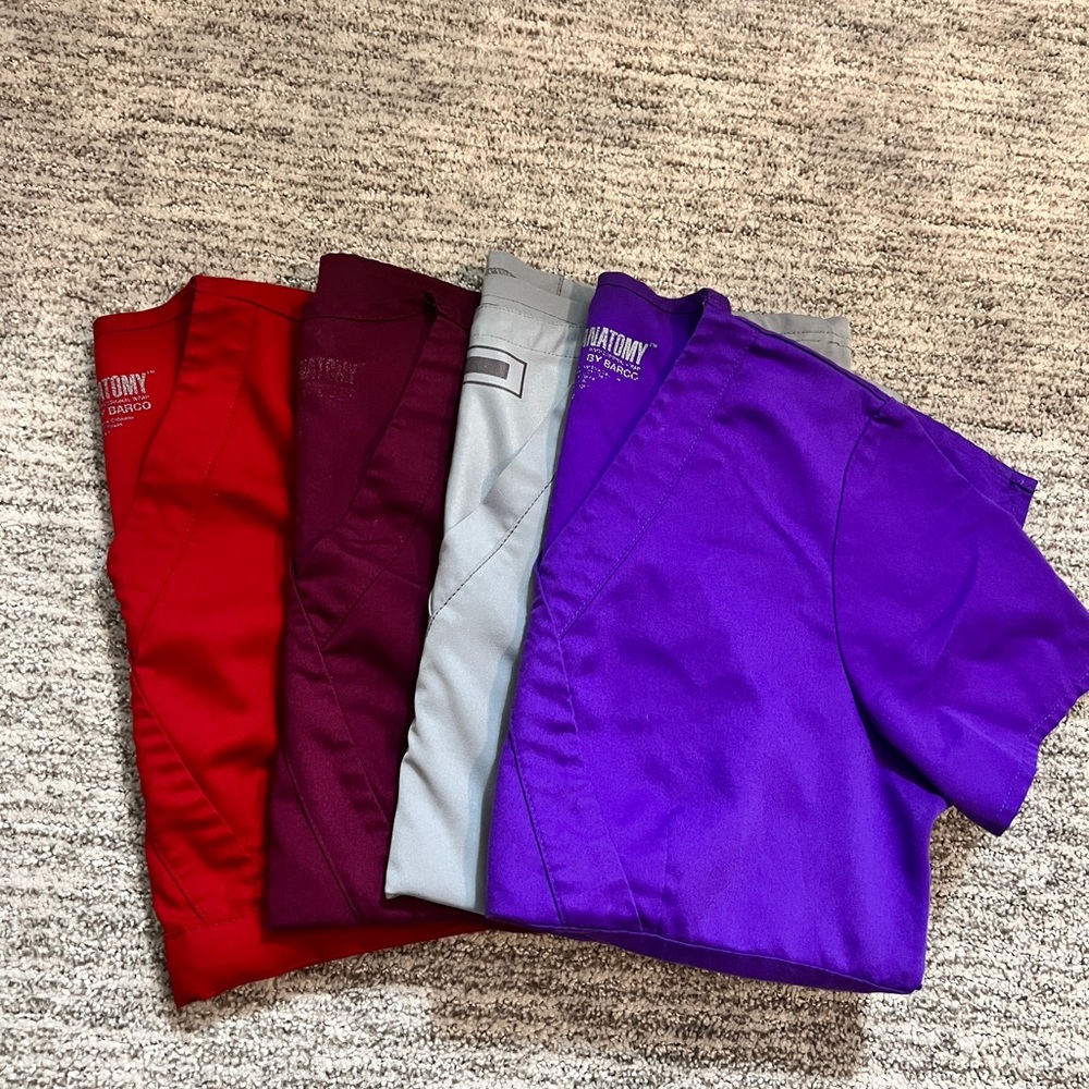 Xs scrub top lot